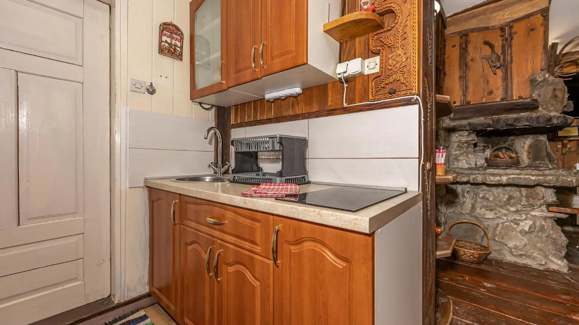 4 Bedroom Nice Home In Begovo Razdolje Croatia
