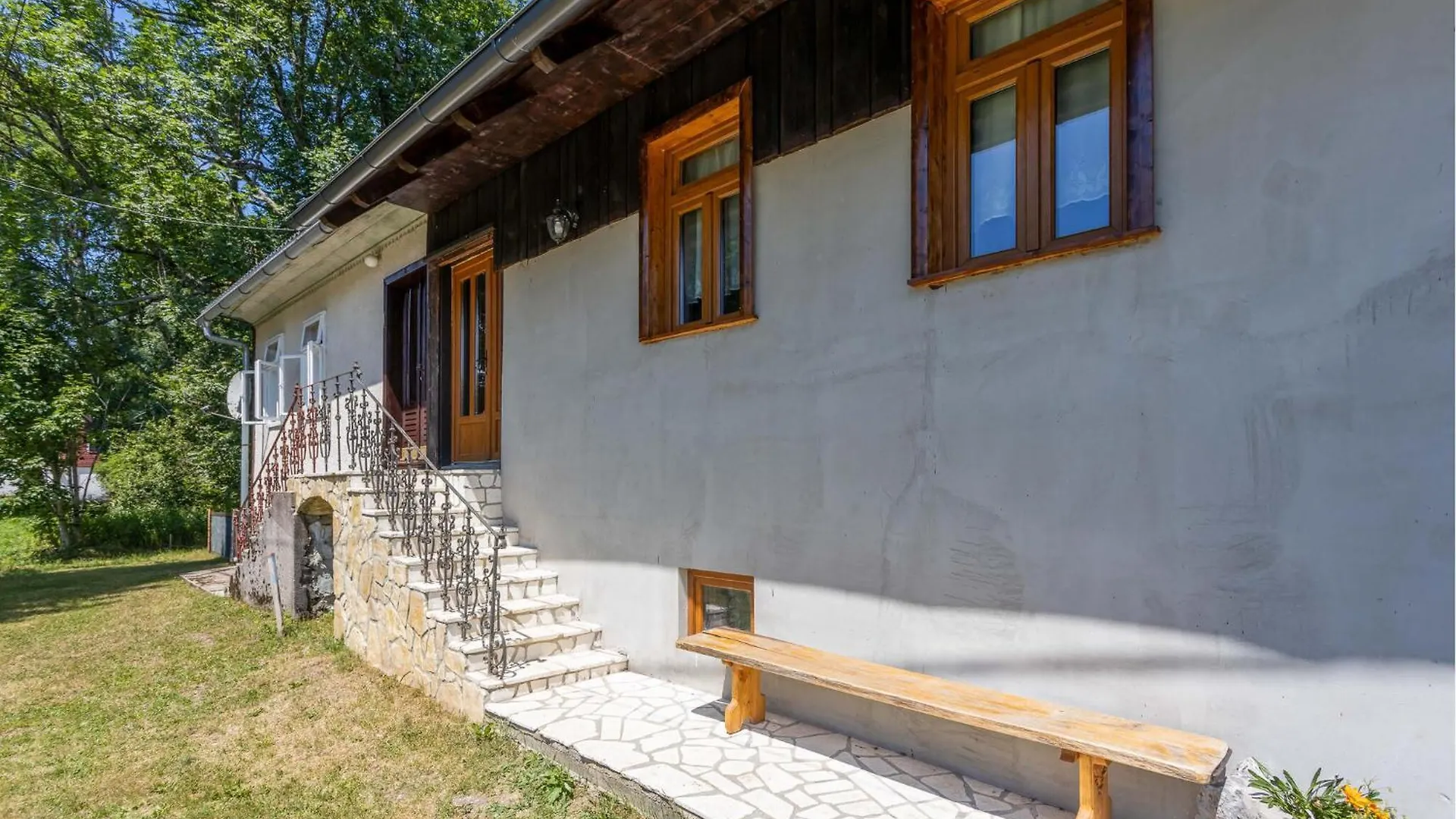 Holiday home 4 Bedroom Nice Home In Begovo Razdolje