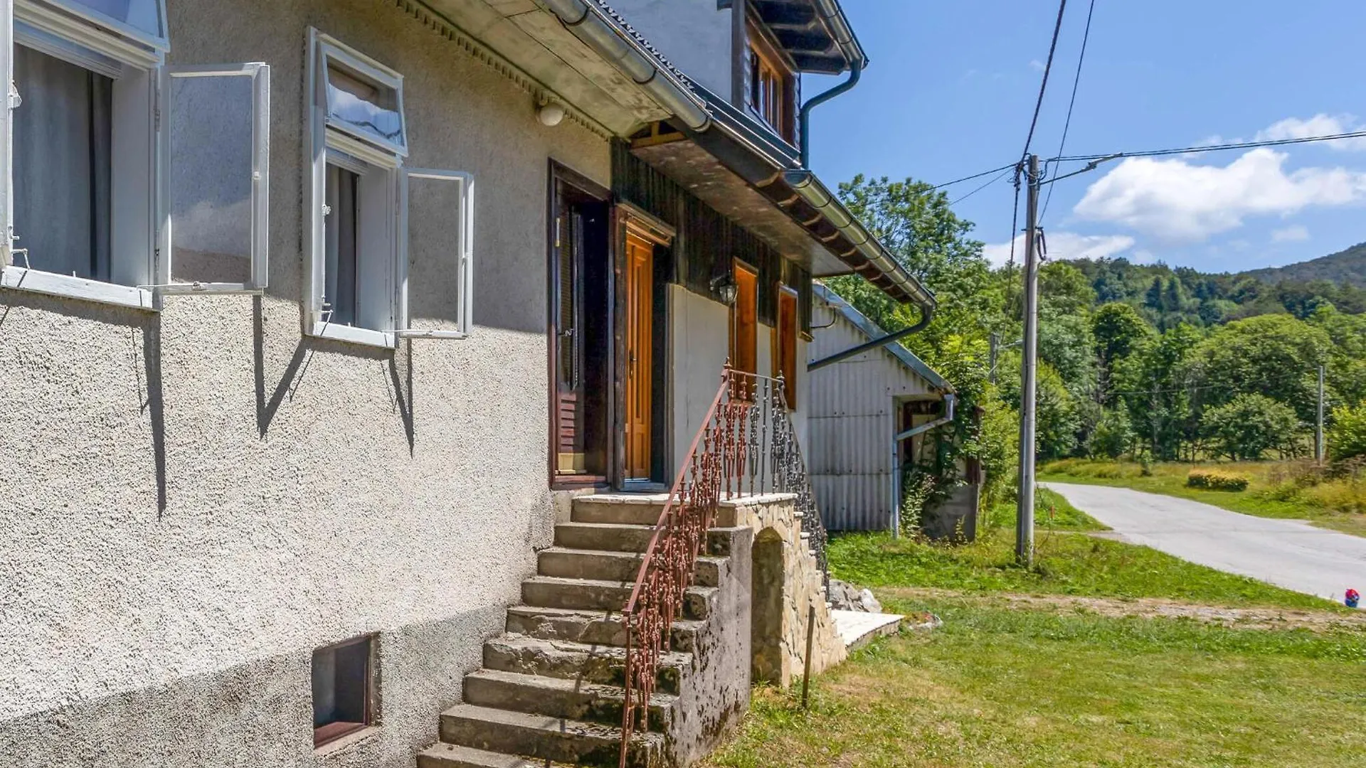 4 Bedroom Nice Home In Begovo Razdolje 0*,  Croatia