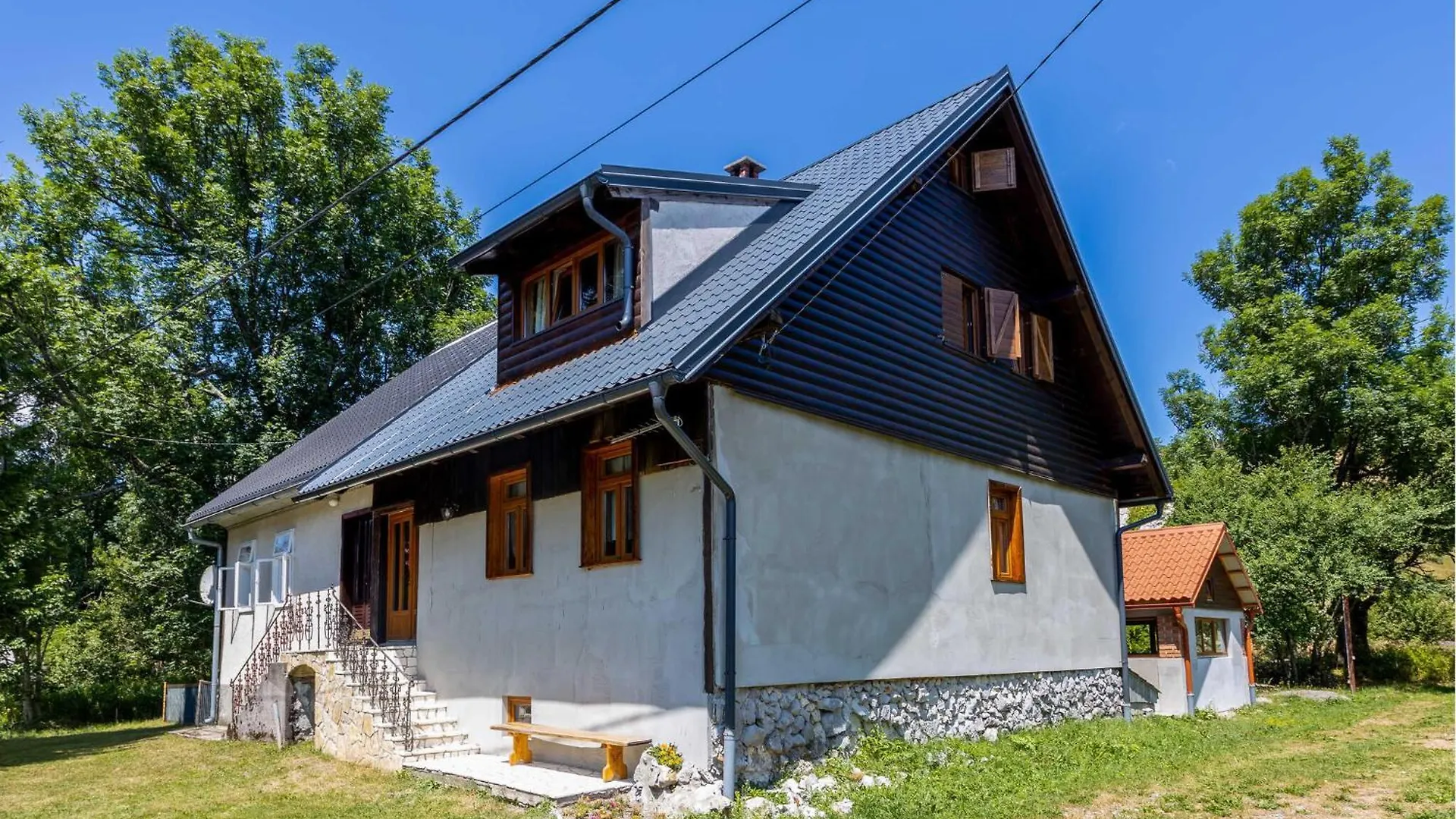 4 Bedroom Nice Home In Begovo Razdolje Holiday home